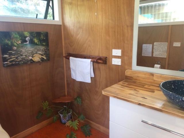 Sunrise Cabin At First Light Rangihaeata Retreat Takaka Exterior foto